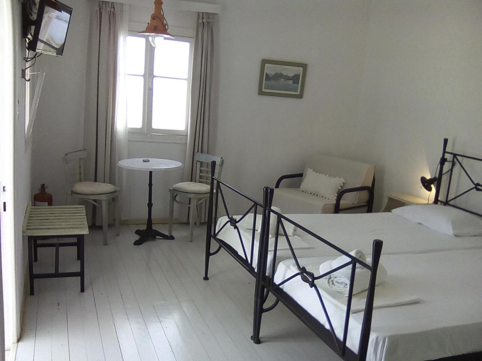Spitia Vasili Lejlighedshotel Kapsálion Eksteriør billede